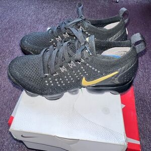 NIKE Women’s Air Vapormax Flyknit 2 - W Sz 6½